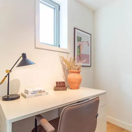 Afurada Riverfront 2br By Lovelystay
