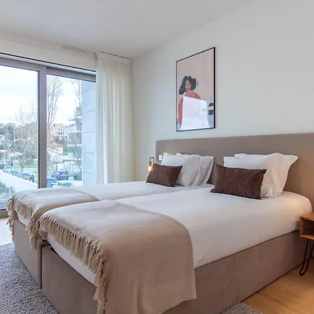 Afurada Riverfront 2br By Lovelystay Apartment