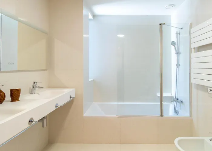 Afurada Riverfront 2br By Lovelystay *