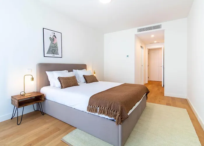 Apartment Afurada Riverfront 2br By Lovelystay